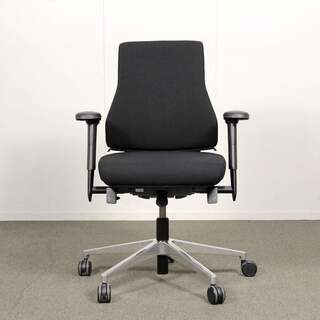 Martela Axia 2.20 työtuoli, Musta, käsinojat