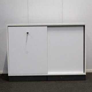 Martela Combo liukuovikaappi, valkoinen, 2 hyllyväliä, L 120 cm