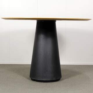 Andreu World Reverse pystypöytä, tammi / musta, halk 140 cm