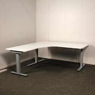 Martela Alku S&S kulmasähköpöytä 180V x 160O cm, valkoinen / harmaa