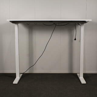 Kinnarps Series P sähköpöytä 80 x 160cm, Valkoinen