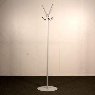 Olikos naulakko, Harmaa