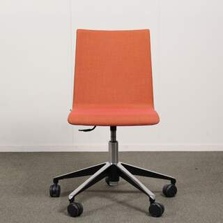 Martela Form neuvottelutuoli, Terrakotta / punainen