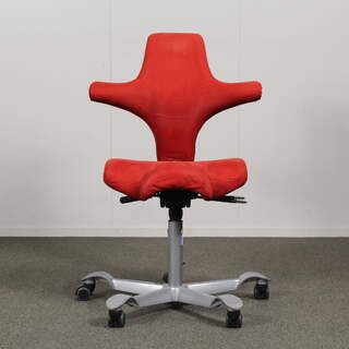 Håg Capisco työtuoli, Punainen