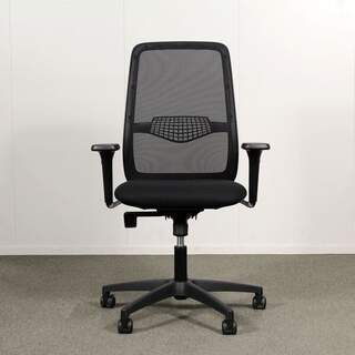 Leyform työtuoli, musta, verkkoselkä, käsinojat