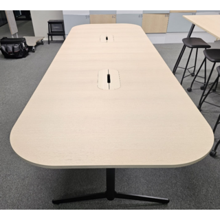 Edsbyn neuvottelupöytä 110 x 320cm, Saarni / Musta