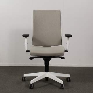 Nowy Styl Navigo työtuoli, beige, käsinojat