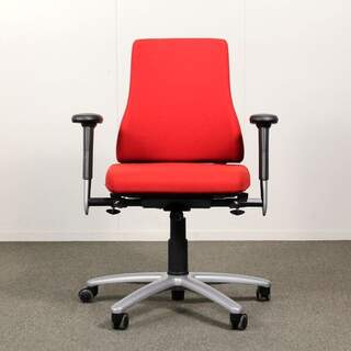 Martela Axia 2 työtuoli, punainen, käsinojat