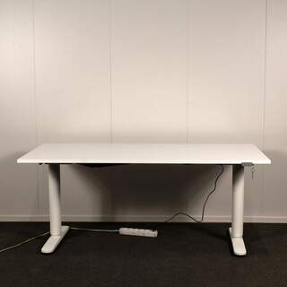 Ikea Bekant sähköpöytä 80 x 160cm, Valkoinen