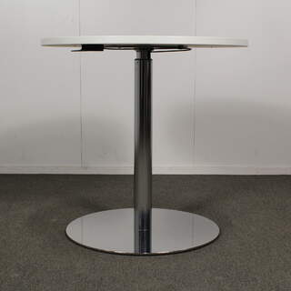 Martela Spot kaasujousipöytä, Valkoinen / kromi, Halkaisija 70 cm