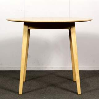 Yleispöytä, puu, halkaisija 90 cm