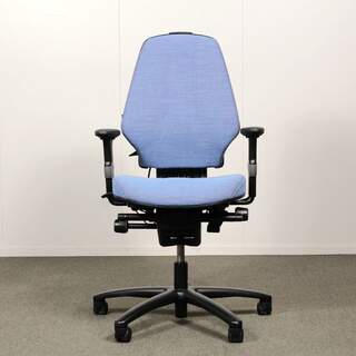 Martela Logic 300 työtuoli, punainen, käsinojat