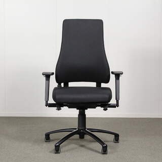 Uudelleenverhoiltu Martela Axia 3 työtuoli, Musta, käsinojat