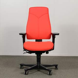 Kinnarps 6000 työtuoli, korkea selkänoja, punainen, käsinojat. D2882